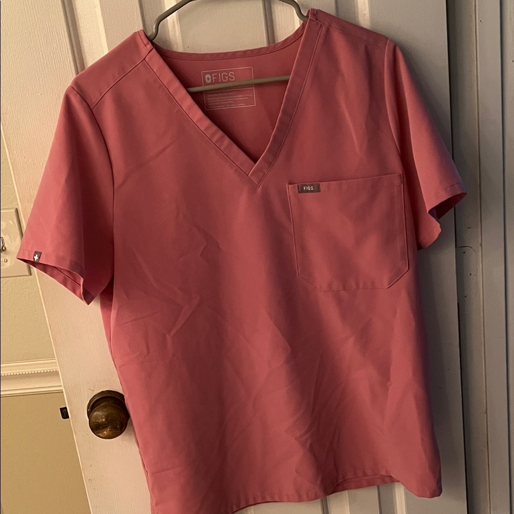 Figs Women's Short Sleeve Pink Scrub Top